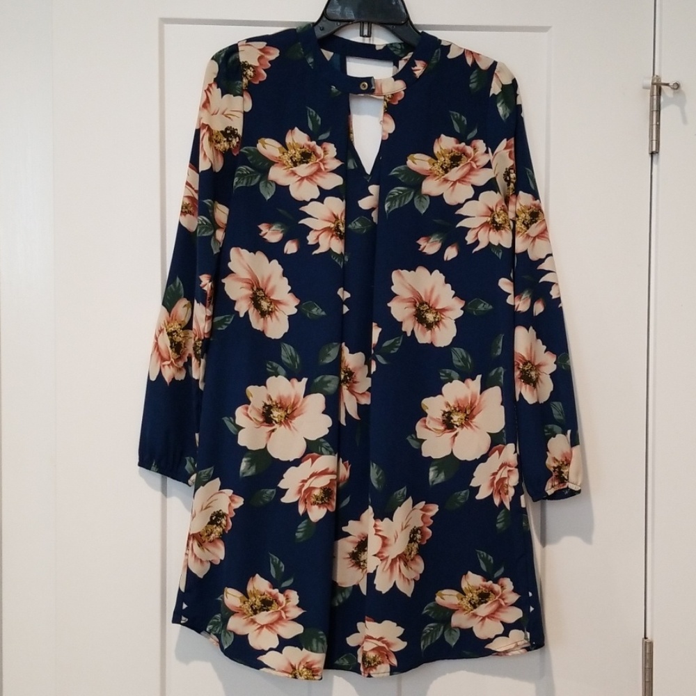 Women's Flowy Dress